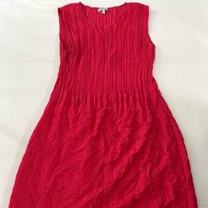Augue Sleeveless Pleated Dress with pockets
